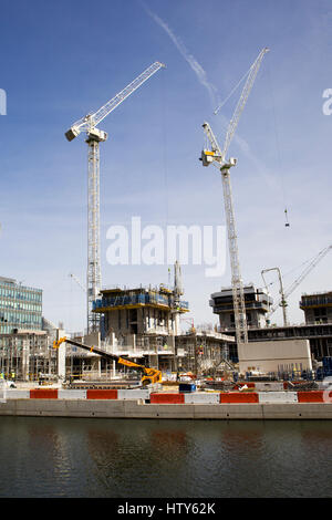 Baustelle auf einer schwimmenden Plattform in Canary Wharf, London Stockfoto