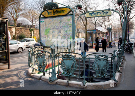 Pere Lachaise Station Metro Eingang. Paris, Frankreich, Europa. Stockfoto