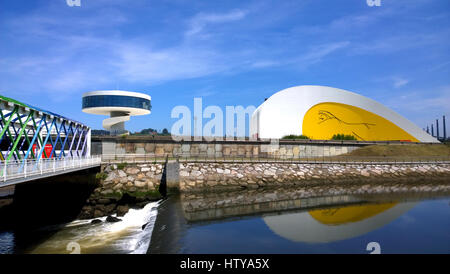 Ansicht des Niemeyer-Center-Gebäudes in Avilés, Spanien Stockfoto