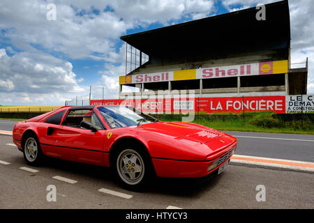 Ferrari 328 GTS bei Circuit du Reims-Gueux Reims France Stockfoto