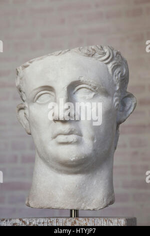 Leiter der Roman Emperor Claudius (reg. 37-54 n. Chr.) auf dem Display in der Glyptothek in München, Bayern, Deutschland. Stockfoto