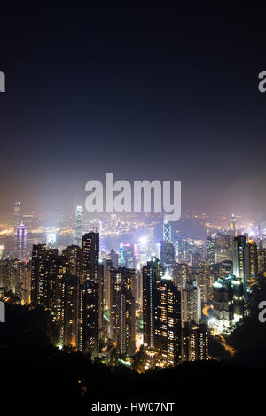 Nacht Unschärfe Blick vom Victoria Peak in Hong Kong Stockfoto