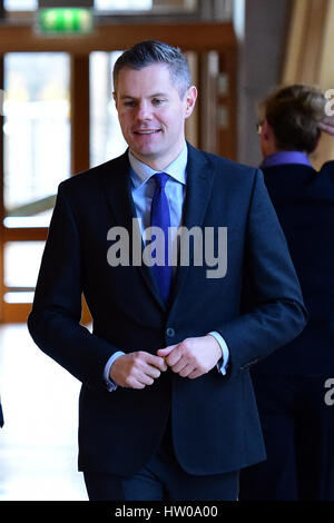 Edinburgh, Schottland, Vereinigtes Königreich. 15. März 2017. Derek Mackay, Schottisch-Schrank-Sekretärin für Finanzen und die Verfassung Credit: Ken Jack/Alamy Live-Nachrichten Stockfoto