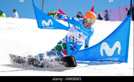 Sierra Nevada, Spanien. 14. März 2017. Christoph Mick (Italien), während die Männer Parallelslalom der FIS Snowboard-Weltmeisterschaften am 14. März 2016 in Sierra Nevada, Spanien. Bildnachweis: David Gato/Alamy Live-Nachrichten Stockfoto