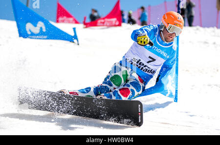 Sierra Nevada, Spanien. 14. März 2017. Christoph Mick (Italien), während die Männer Parallelslalom der FIS Snowboard-Weltmeisterschaften am 14. März 2016 in Sierra Nevada, Spanien. Bildnachweis: David Gato/Alamy Live-Nachrichten Stockfoto