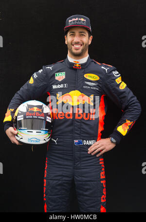 Melbourne, Australien. 23. März 2016. Red Bull Racing Formel1 Fahrer Daniel Ricciardo Australiens stellt für das Porträt-Sitzung vor der australischen Formel Eins Grand Prix in Melbourne, Australien, 23. März 2016. Die Australian Formula One Grand Prix stattfinden am 26. März in Melbourne. Bildnachweis: Bai Xue/Xinhua/Alamy Live-Nachrichten Stockfoto