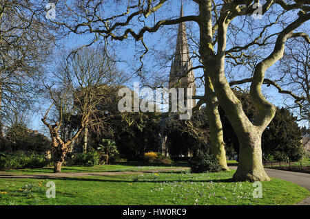 Clissold Park in Frühlingssonne, Stoke Newington Nord-London UK Stockfoto