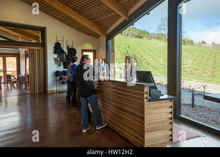 Halfter Ranch Weingut in Paso Robles, California bekannt für seine großzügigen Degustationsraum für Weinproben. Stockfoto