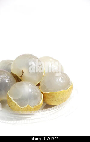 Thai Früchte frisch Longans, Isolated on White Background Stockfoto