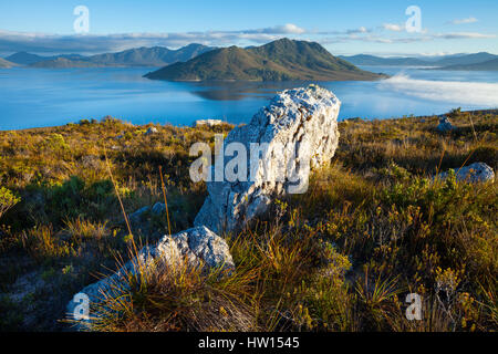 Scotts Peak und Lake Pedder - Southwest-Nationalpark - Tasmanien - Australien Stockfoto