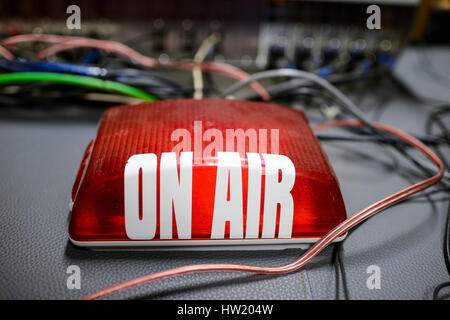 UGANDA, Arua, Radiosender Radio Pacis, ON AIR Lampe