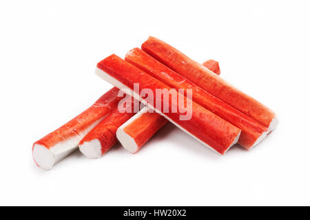 Krabben-sticks Gruppe auf weißem Hintergrund Stockfoto