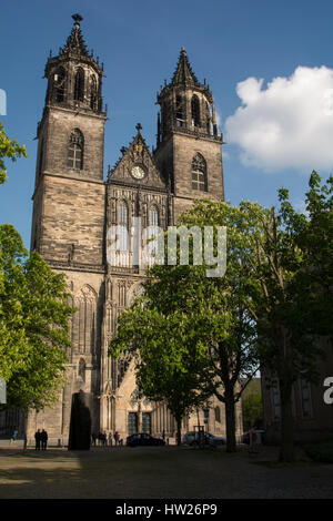 Der Magdeburger Dom wurde auf den Ruinen der älteren Kirchen gegründet 937 vom deutschen Kaiser Otto i. der große von 1207 erbaut. Stockfoto