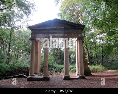 Die Torheit in Becketts Park, Leeds, Königin Victorias Besuch in Leeds am 7. September 1858 zu markieren. Aber die Königin sah nie diese Torheit Stockfoto