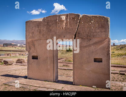 Tor der Sonne in Tiwanaku (Tiahuanaco), präkolumbische archäologische Stätte - La Paz, Bolivien Stockfoto