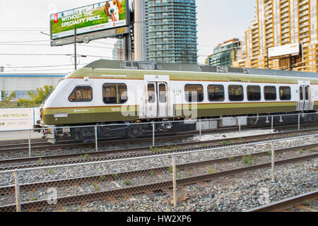 Union Pearson Express Zug Reisen von der Union Station in der Innenstadt von Toronto Pearson International Airport. Passagiere Torontos zwei verbindet eine Stockfoto