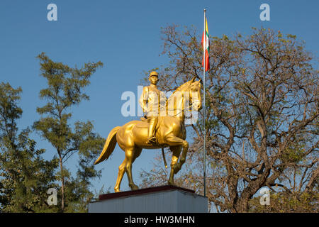 Statue von General Aung San, Magway, Myanmar Stockfoto