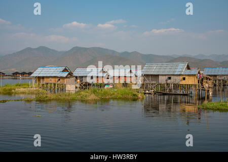 Schwimmende Dorf In Pfote Khone, Inle-See, Myanmar Stockfoto