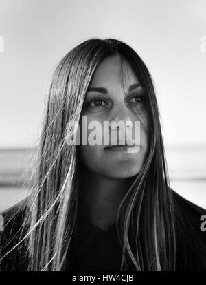 Portrait von kaukasischen Frau mit Sommersprossen Stockfoto