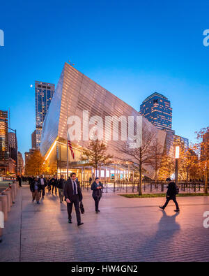 Außenansicht des National September 11 Museum Pavillon, World Trade Center, Manhattan, New York, USA. Stockfoto