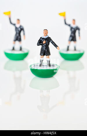 Subbuteo Tisch Spielzeug Fußballschiedsrichter Stockfoto