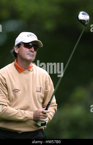 MARK MCNULTY Südafrika WENTWORTH VIRGINIA WATER ENGLAND 24. Mai 2002 Stockfoto