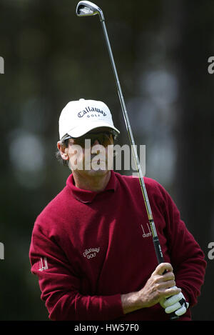 MARK MCNULTY Südafrika WENTWORTH GOLF CLUB VIRGINIA WATER ENGLAND 25. Mai 2002 Stockfoto