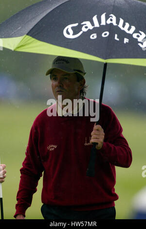 MARK MCNULTY Südafrika WENTWORTH GOLF CLUB VIRGINIA WATER ENGLAND 26. Mai 2002 Stockfoto