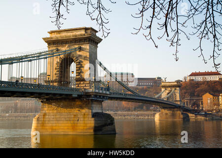 Kettenbrücke über die Donau Ingenieur William Tierny Clark. Budapest Ungarn, Südost-Europa Stockfoto