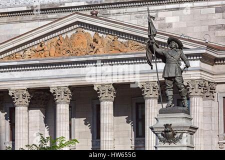 Provinz Kanada Quebec Montreal Old Montreal Place d ' Armes, die Statue von Paul de Chomedey de Maisonneuve Gründer von der Stockfoto