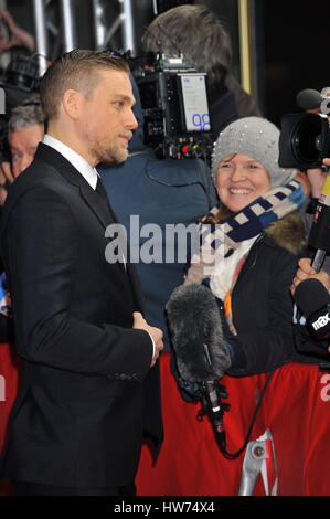 Cast-Mitglieder besuchen die Premiere für "The Lost City of Z' auf der 67. Internationalen Filmfestspiele Berlin (Berlinale) im Zoo Palast mit: Charlie Hunnam Where: Berlin, Deutschland bei: Kredit-14. Februar 2017: IPA/WENN.com ** nur verfügbar für die Veröffentlichung in UK, USA, Deutschland, Österreich, Schweiz ** Stockfoto