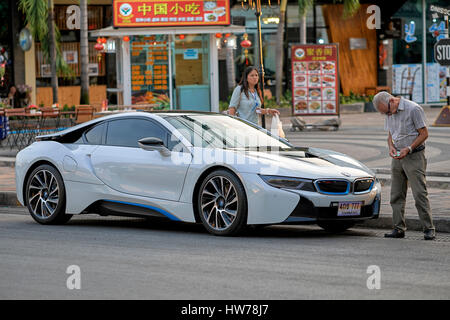 BMW i8 deutscher Plug-in-Hybrid-Supersportwagen Stockfoto