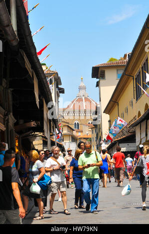 Florenz, Italien - 24. Juni 2016: Touristen Sehenswürdigkeiten der Altstadt entfernt in Florenz, Italien. Florenz ist die Hauptstadt der italienischen Region Toskana und eines der Stockfoto