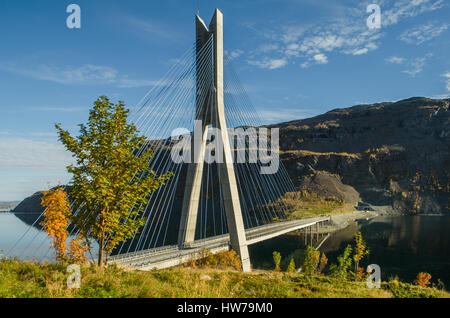 Finnmark Norwegen Sommer Kåfjord Brücke Stockfoto