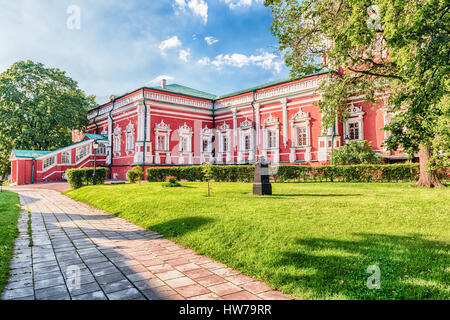 Architektur in Nowodewitschi-Kloster, Wahrzeichen und Sehenswürdigkeiten in Moskau, Russland. UNESCO-Weltkulturerbe Stockfoto