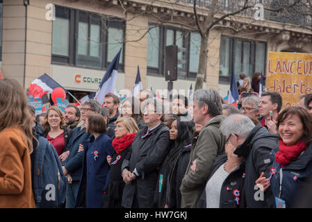 Paris: "laufen für die sechste Republik" mit Jean-Luc Mélenchon Stockfoto