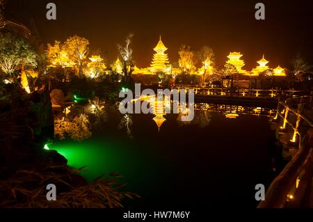 China, Guizhou, Zhaoxing, wenig Kapital der Dong, bei Nacht Stockfoto