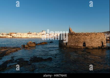 Griechenland, Kykladen, Paros Insel, Naoussa, venezianische Burg Stockfoto