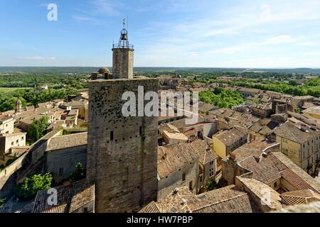 Frankreich, Gard, zahlt d'Uzege, Uzes, Tour de l'Eveque (der Bischof Turm) aus dem Bermonde-Turm von des Herzogs Burg gesehen bezeichnet der Duche d'Uzes Stockfoto