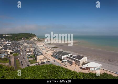 Frankreich, Seine Maritime Saint Valery En Caux, erhöhten Blick auf die Stadt Stockfoto