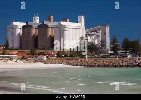 Australien, South Australia, Yorke Peninsula, Wallaroo, Getreide silos Stockfoto