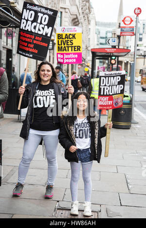 London, UK. 18. März 2017. Tausende von Demonstranten nehmen Teil in der Anti-Rassismus-Marsch und Protest im Zentrum von London Kennzeichnung UN-Antirassismus-Tag. © Bilder/Alamy lebendige Live-Nachrichten Stockfoto
