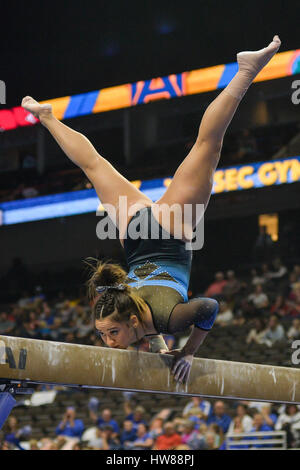 Jacksonville, FL, USA. 18. März 2017. Universität von Kentucky Turnerin KATIE STUART auf dem Schwebebalken die Jacksonville Veterans Memorial Arena in Jacksonville, FL. Credit konkurriert: Amy Sanderson/ZUMA Draht/Alamy Live News Stockfoto