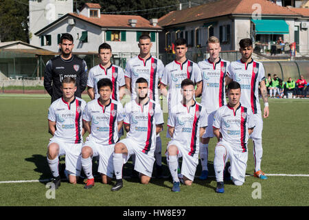 Levanto, Italien. 16. März 2017. Cagliari Calcio-Team Gruppe Line-up Fußball: Cagliari Calcio-Team Gruppe (L-R) Luca Crosta, Fabio Doratiotto, Vasco Oliveira, Andrea Cadili, Nicholas Pennington, Nicola Manca, vorne; Illia Briukhov, Han Kwang-Song, Davide Arras, Riccardo Taccori, Federico Serra stellen, bevor die Torneo di Viareggio 2017 9 Gruppenspiel zwischen Genoa CFC 1-3 Cagliari Calcio im Stadio Scaramuccia-Raso in Levanto, Italien. Bildnachweis: Maurizio Borsari/AFLO/Alamy Live-Nachrichten Stockfoto