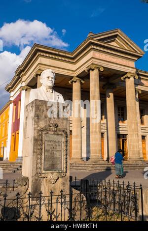 Guatemala, Escuintla, Quetzaltenango Xela oder Abteilung ist die zweitgrößte Stadt Guatemalas (alt: 2333 m), neoklassischen Stil Stadttheater Stockfoto