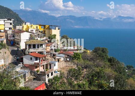 Guatemala, Solola Department, Santa Cruz la Laguna, am Ufer des Atitlan See von einer maya Kaqchikel Gemeinschaft besiedelt, zugänglich nur durch Fuß oder Boot Stockfoto