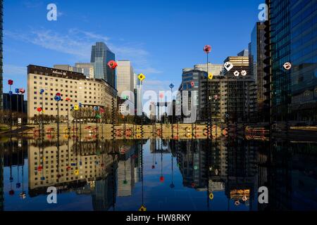 Frankreich, Paris, La Défense Viertel, The Takis Bassin im La Defense garden Stockfoto