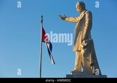 Kuba, Cienfuegos Provinz Cienfuegos, Altstadt als Weltkulturerbe der UNESCO, Jose Martin Statue befindet sich in Jose Marti quadratische aufgeführt Stockfoto