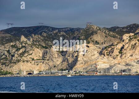 Frankreich, Bouches du Rhone, Marseille, 16. Bezirk, Nähe von Estaque, Chaine de Automne, dem Hafen von La Lava Tunnel Rove Stockfoto