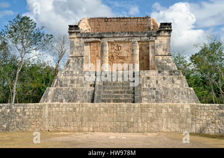 Templo del Hombre Barbado, Tempel des bärtigen Mannes, historischen Maya-Stadt Chichen Itza, Piste, Yucatan, Mexiko Stockfoto